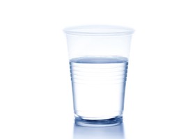 Пластиковые однораз. стаканы
